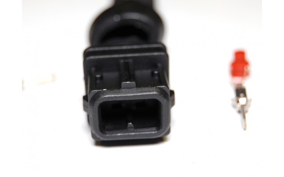 Male AMP injector connector